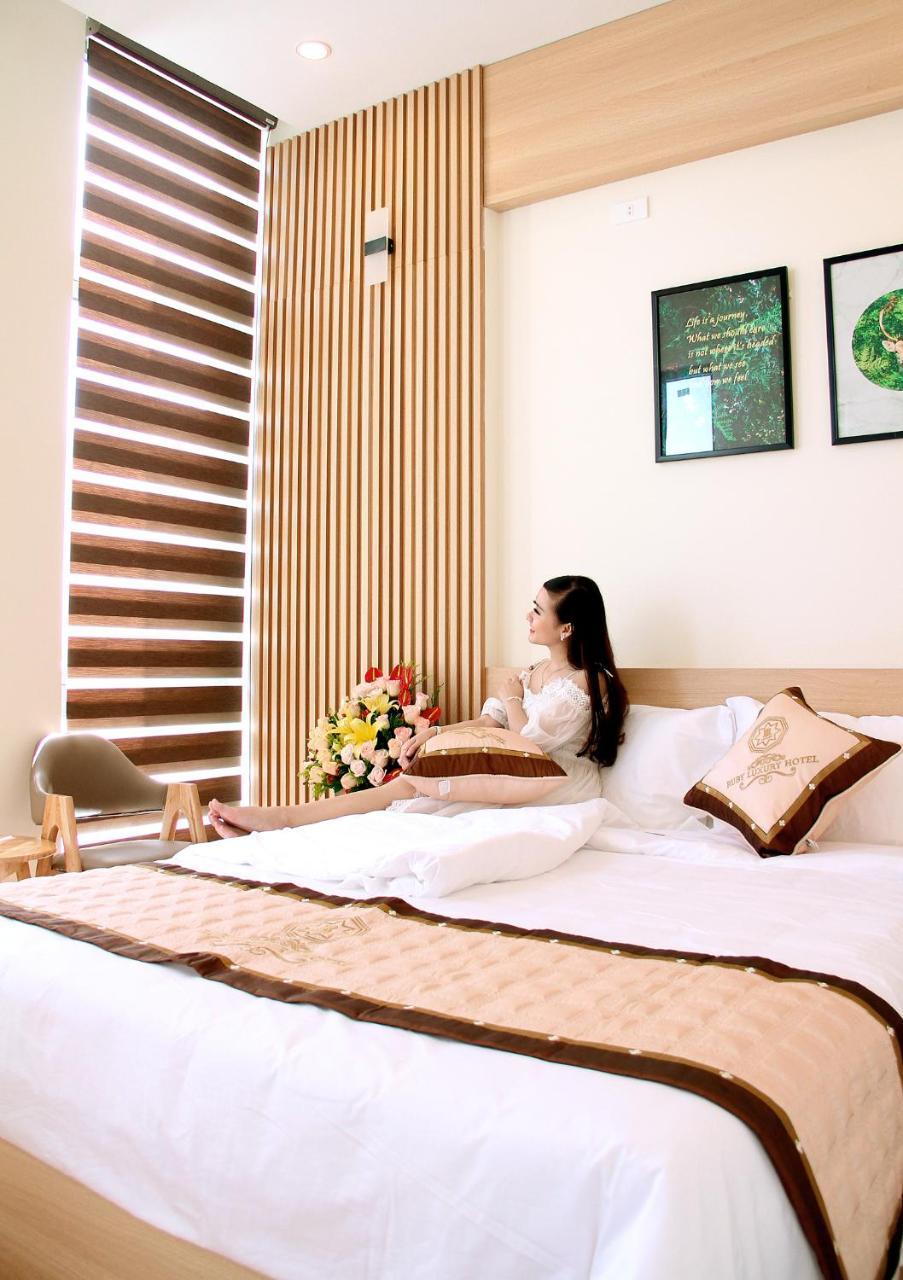 Ruby Luxury Hotel Куи Нхон Екстериор снимка