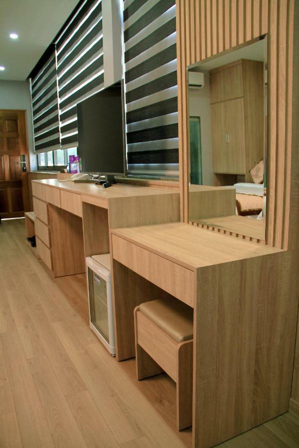 Ruby Luxury Hotel Куи Нхон Екстериор снимка